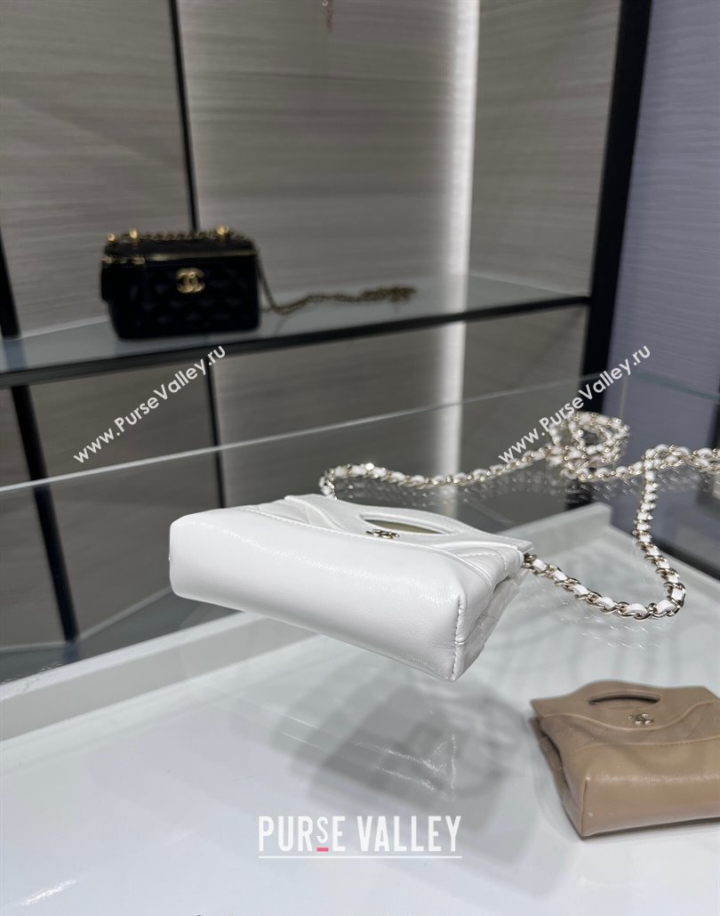 Chanel Shiny Lambskin Clutch with Chain AP3875 White 2024 (yezi-240517075)