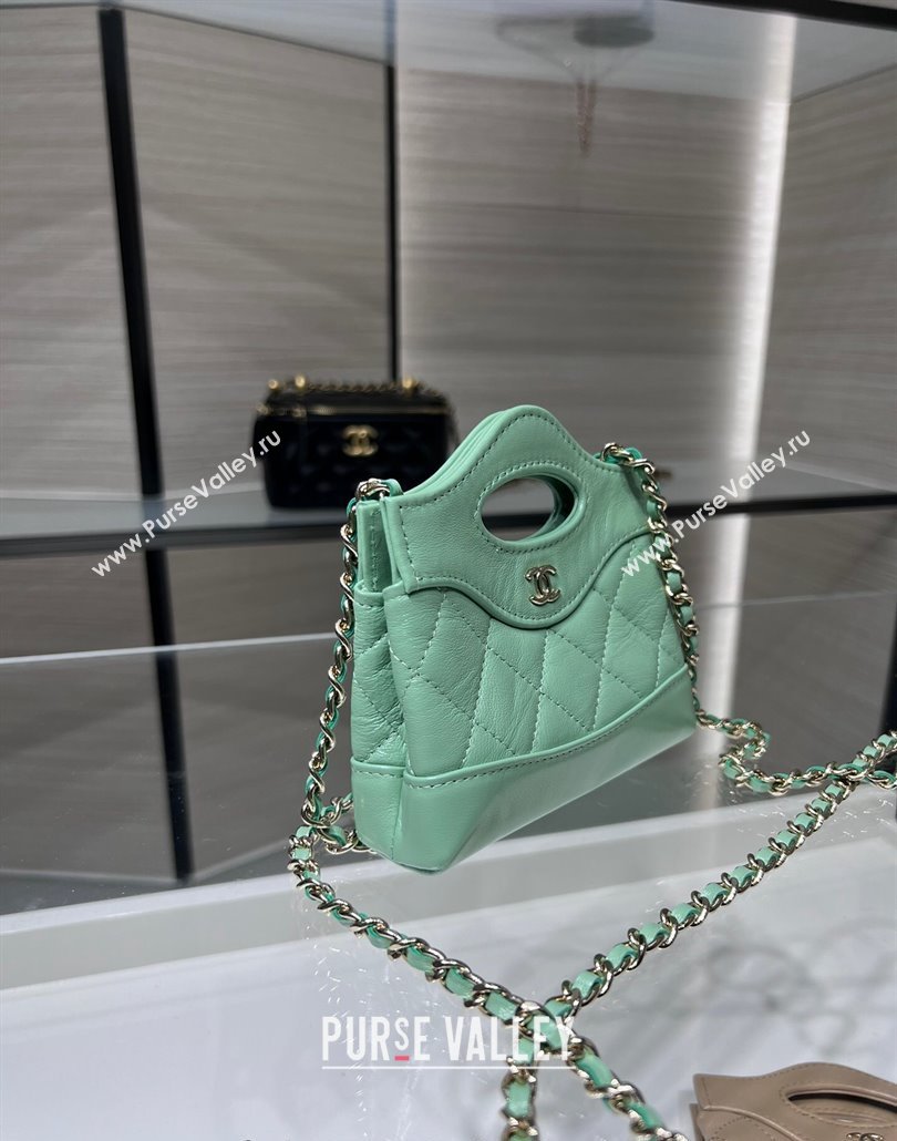 Chanel Shiny Lambskin Clutch with Chain AP3875 Light Green 2024 (yezi-240517076)