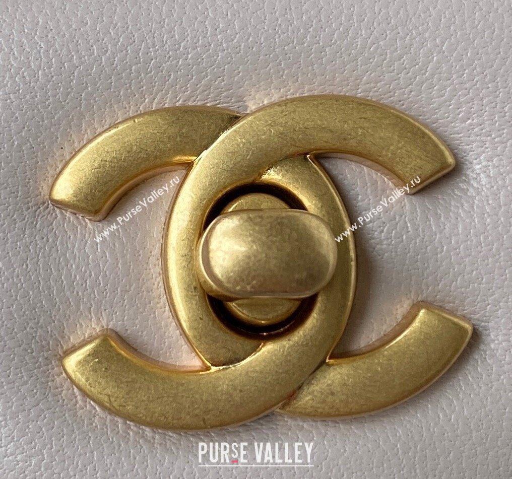 Chanel Lambskin Mini Square Flap Bag with Gold-Tone Metal Ball AS1786 Light Pink 2024 (yezi-240517105)