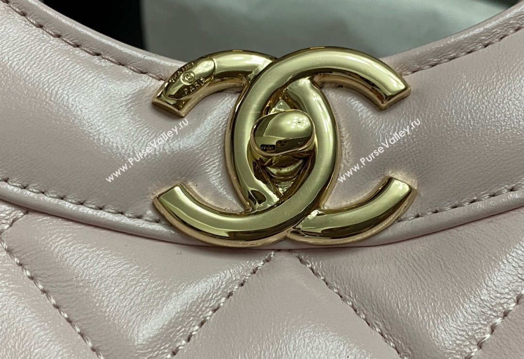 Chanel 31 Shiny Lambskin East-West Shopping bag AS4854 Light Pink 2024 (yezi-240517064)