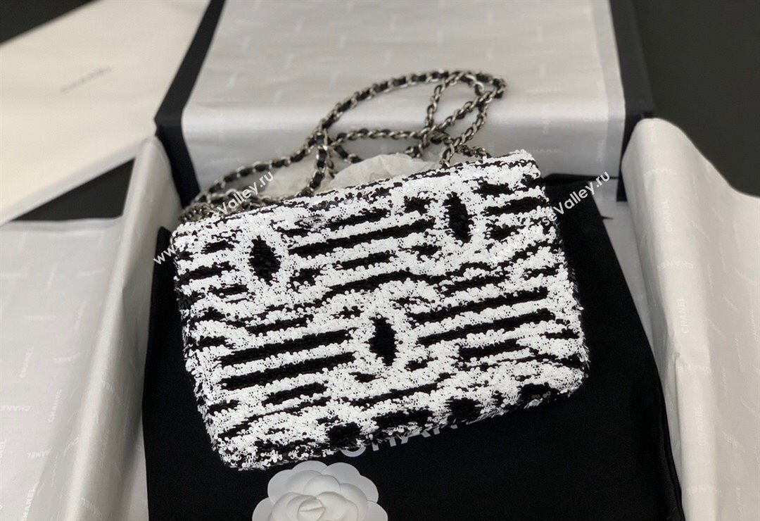 Chanel Sequins Small Flap Bag AS4561 Black/White 2024 (yezi-240517136)