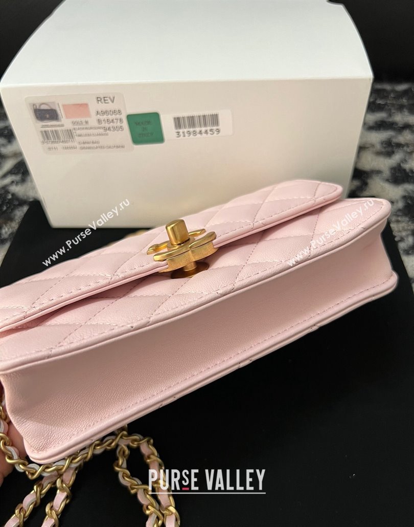 Chanel Shiny Lambskin Clutch with Chain and CC Top Handle Light Pink 2024 A96068 (yezi-240518003)