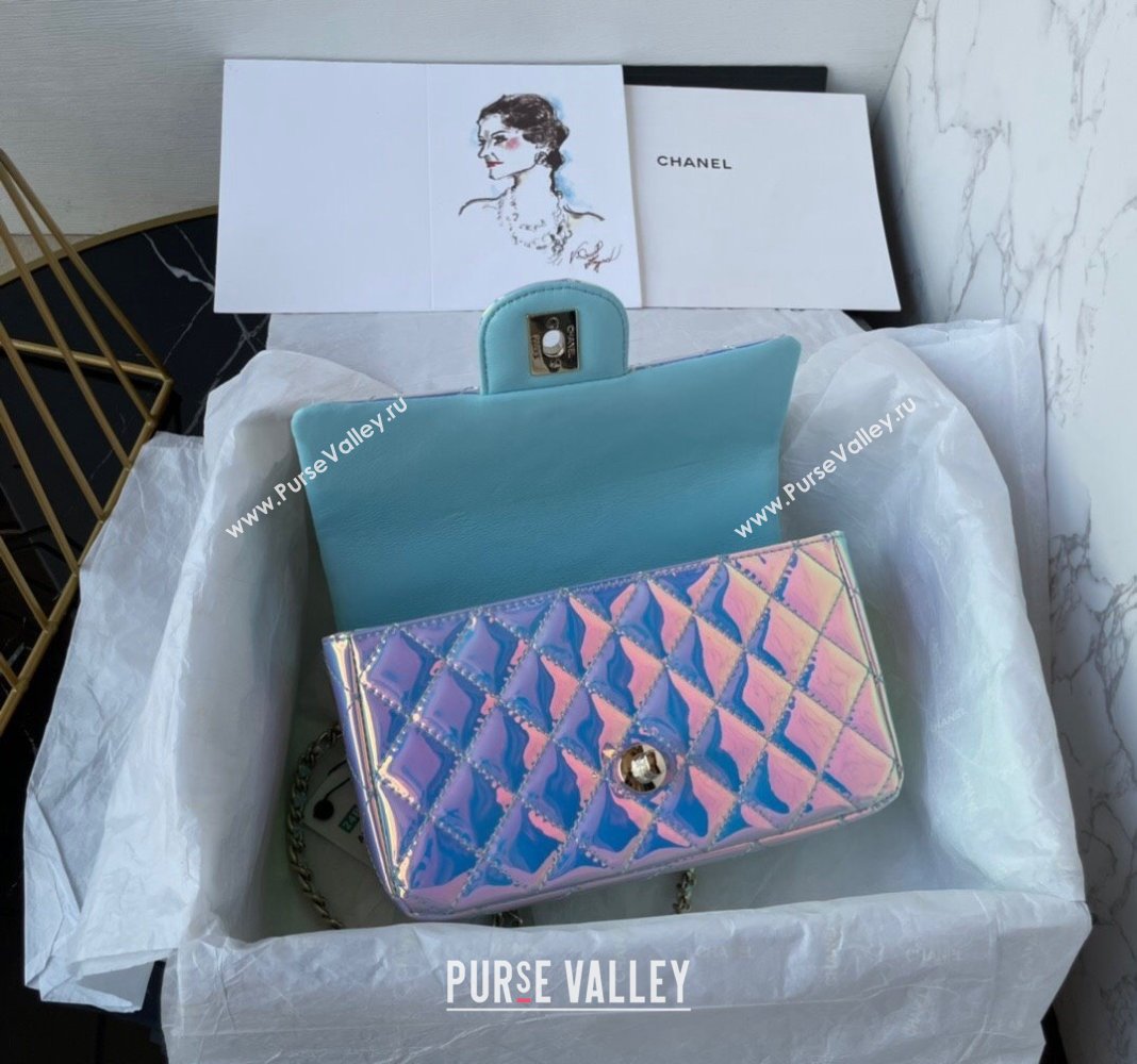 Chanel Iridescent Patent Calfskin Mini Classic Flap bag with Top Handle AS2431 Green 2024 (yezi-240518019)