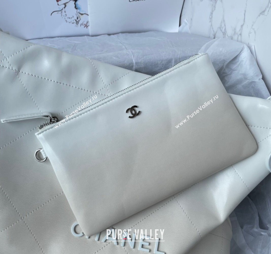 Chanel 22 Patent Gradient Calfskin Lacquered Metal Small Shopping Bag AS3260 White/Light Grey 2024 (yezi-240517025)