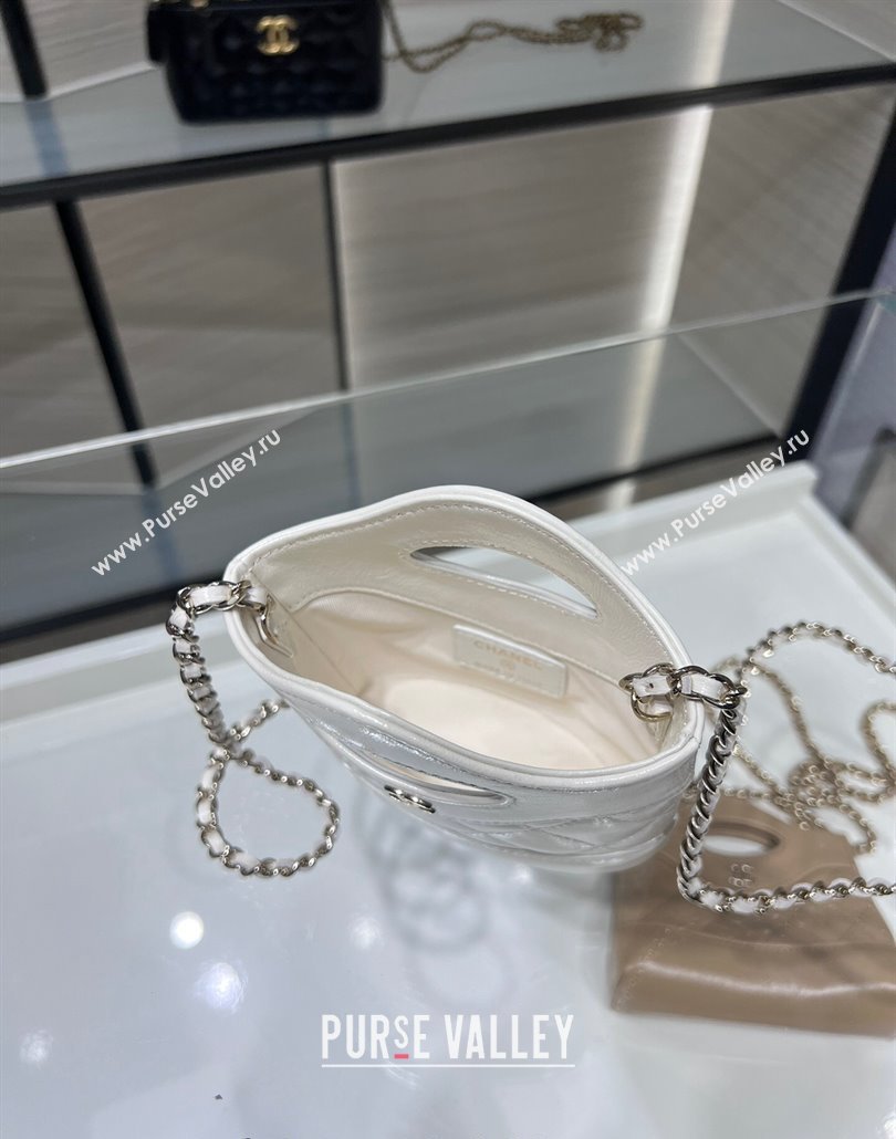 Chanel Shiny Lambskin Clutch with Chain AP3924 White 2024 (yezi-240517078)