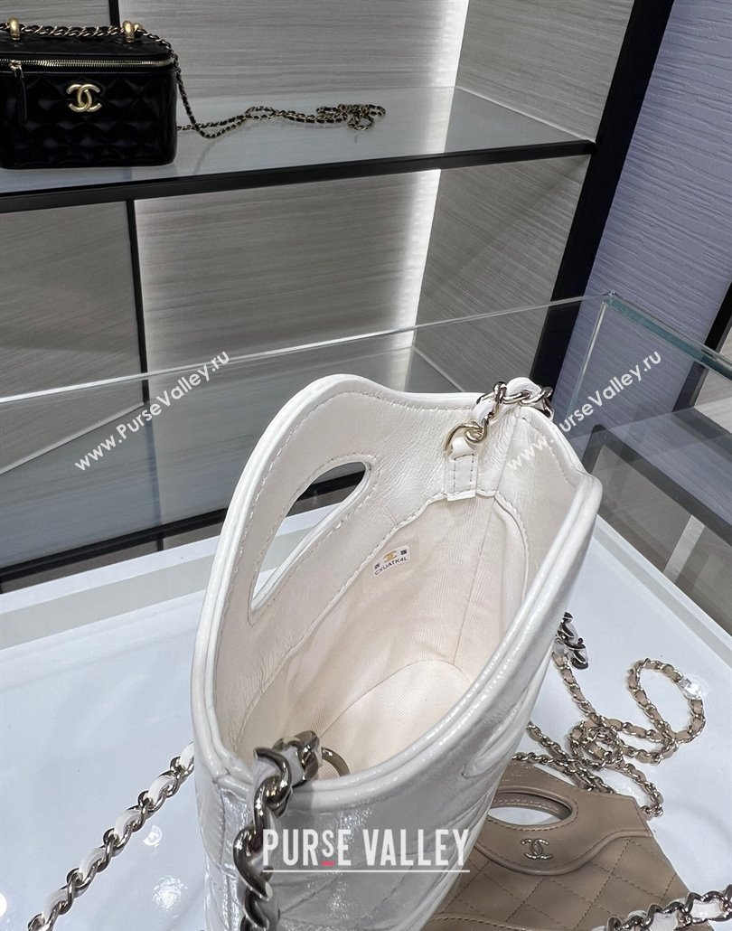 Chanel Shiny Lambskin Clutch with Chain AP3924 White 2024 (yezi-240517078)