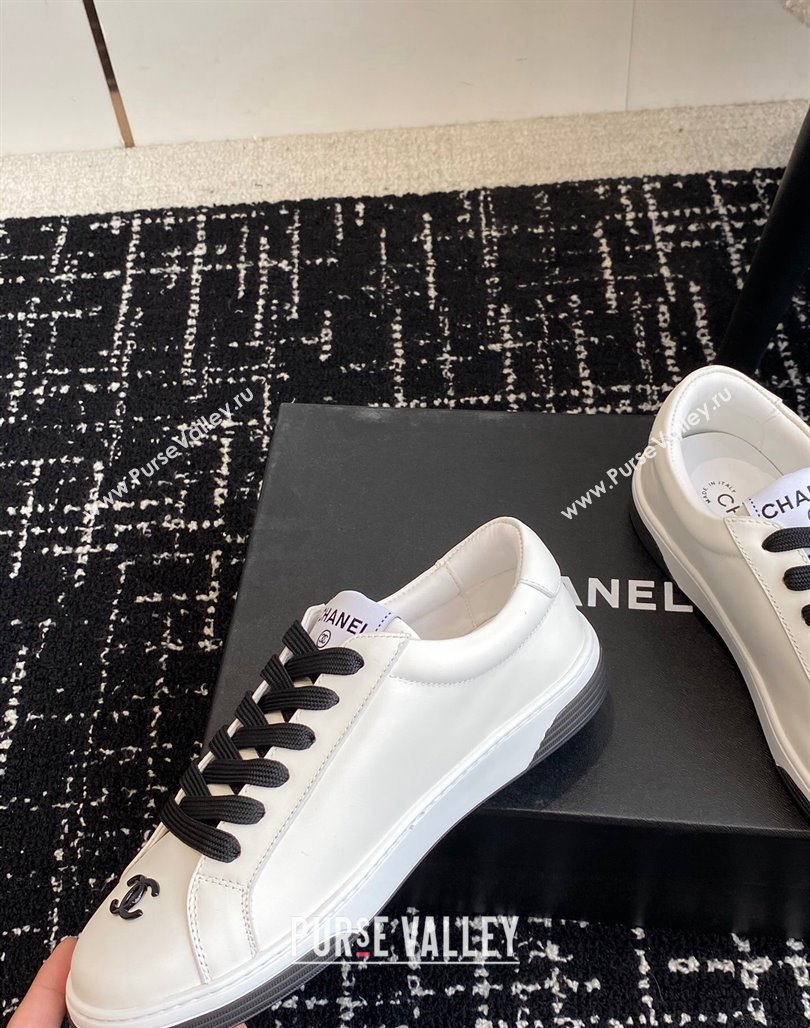 Chanel CC White Calfskin Sneakers Black 2024 0601 (KL-240601104)