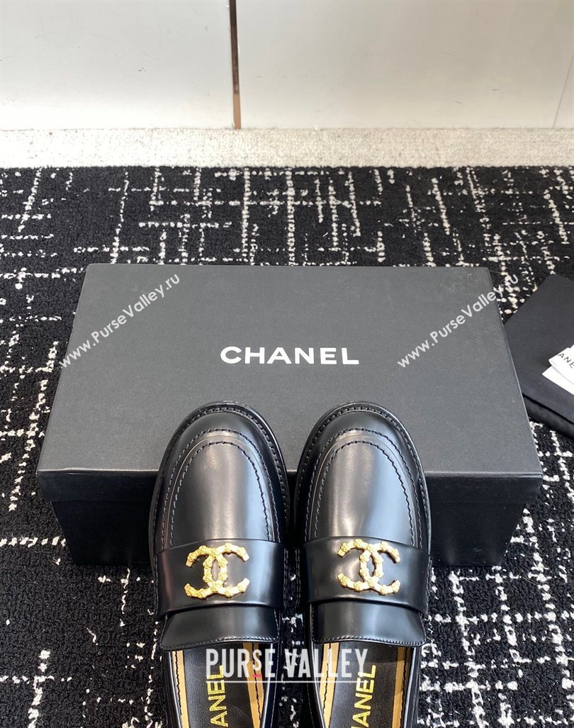 Chanel Calfskin Leather Loafers with Camellia CC G45663 Black 2024 (KL-240603010)