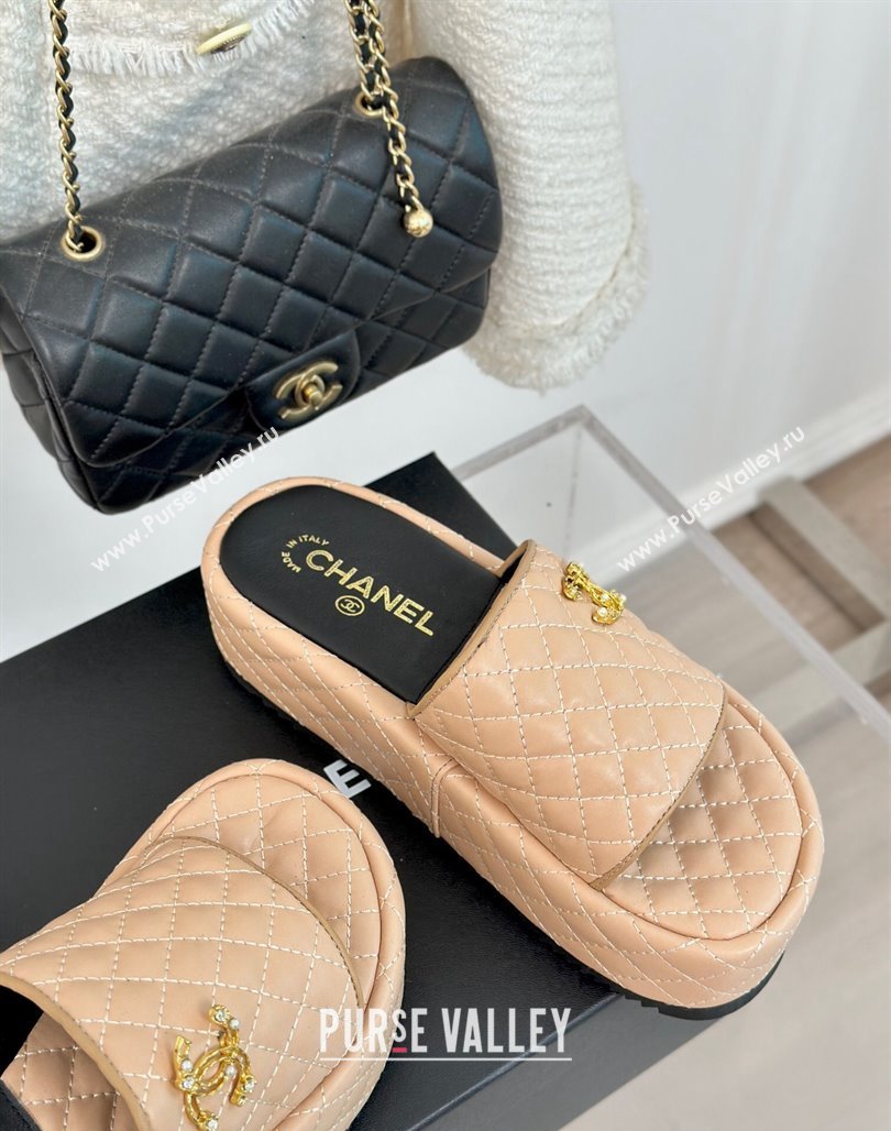 Chanel Quilted Lambskin Platform Slide Sandals with Strass CC Beige 2024 0601 (MD-240601022)