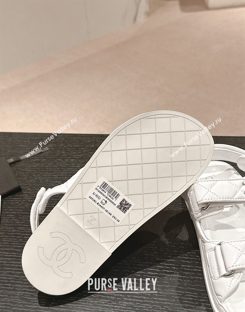 Chanel Quilted Lambskin Strap Flat Sandals with Chain CC Optic White 2024 0601 (MD-240601029)