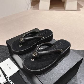 Chanel Lambskin Thong Flat Slides Sandal with CC Patch Black 2024 0601 (MD-240601050)