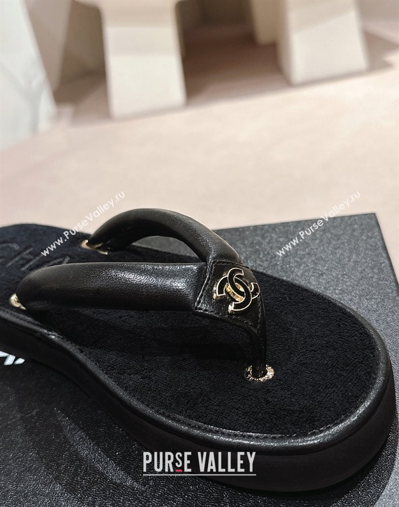 Chanel Lambskin Thong Flat Slides Sandal with CC Patch Black 2024 0601 (MD-240601050)