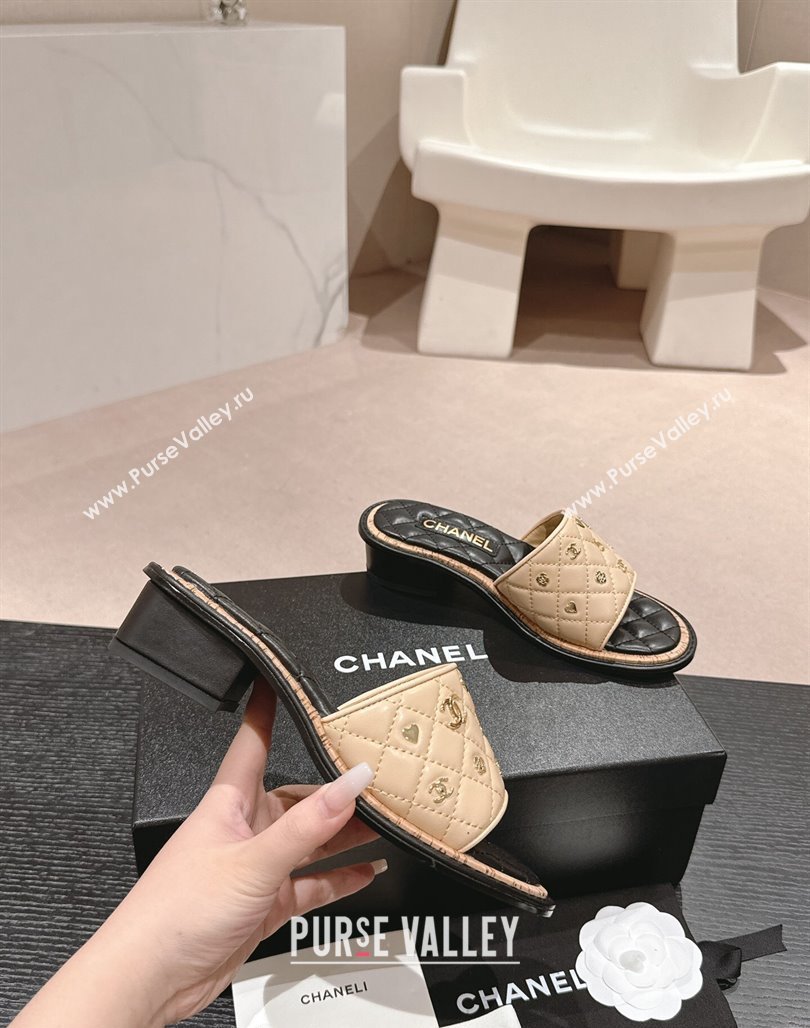 Chanel Lambskin Heel Slides Sandal 4cm with Logo Charm Beige 2024 0601 (MD-240601053)