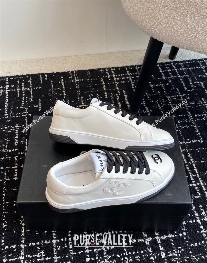 Chanel CC White Calfskin Sneakers Black 2024 0601 (KL-240601104)