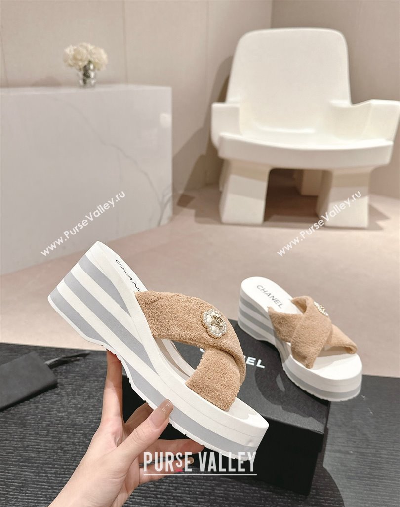 Chanel Towl Wedge Slides Sandals 7cm Beige 2024 0603 (MD-240603134)