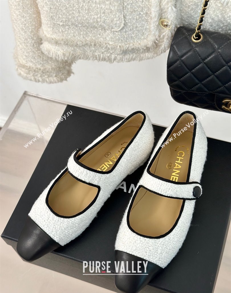 Chanel Tweed Mary Janes Ballet Flat with Pointed Toe White/Black 2024 0603 (MD-240603148)