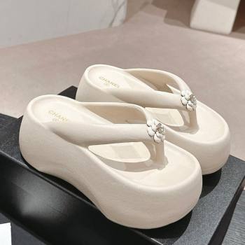 Chanel Rubber Platform Slide Thong Sandals 4cm with Bloom White 2 2024 070301 (MD-240603149)