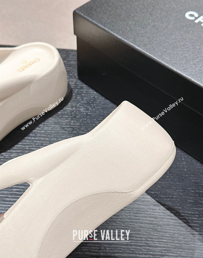 Chanel Rubber Platform Slide Thong Sandals 4cm with Bloom White 2 2024 070301 (MD-240603149)