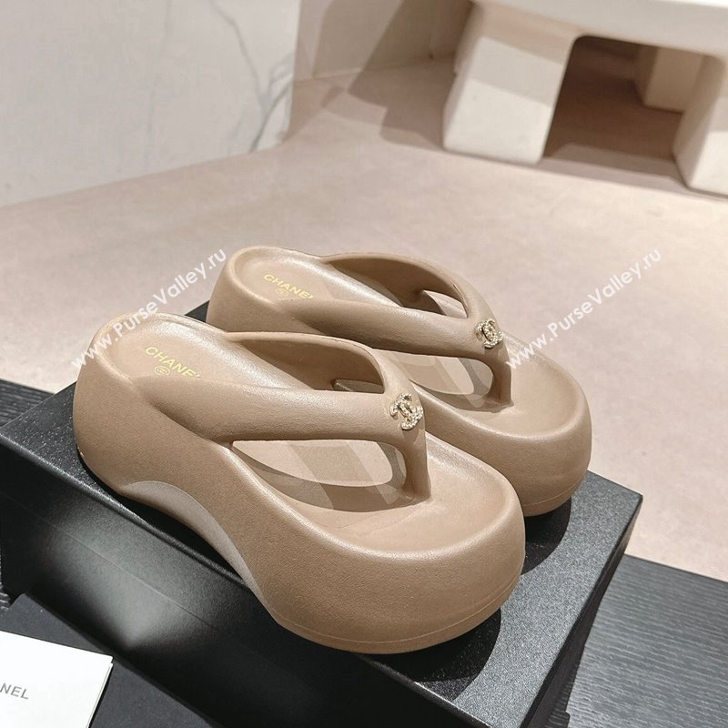 Chanel Rubber Platform Slide Thong Sandals 4cm with CC Khaki 2024 070301 (MD-240603156)