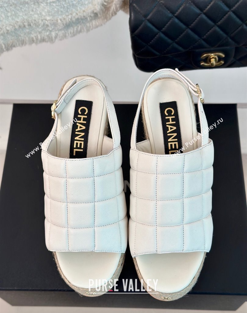 Chanel Quilted Lambskin Wedge Sandals 8cm with Logo Charm White 2024 0603 (MD-240603040)