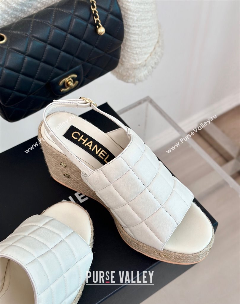 Chanel Quilted Lambskin Wedge Sandals 8cm with Logo Charm White 2024 0603 (MD-240603040)