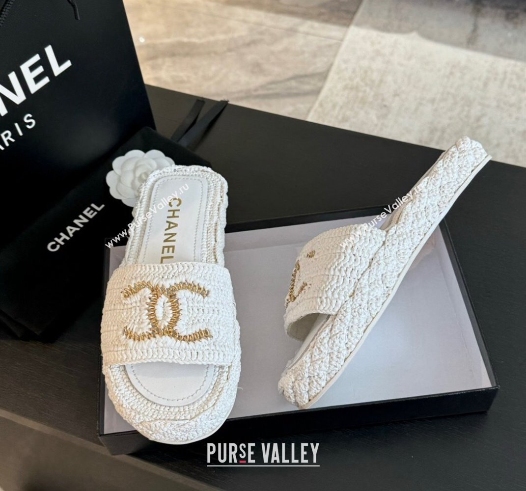 Chanel Raffia Straw Flat Slides Sandal White 2024 0603 (MD-240603069)