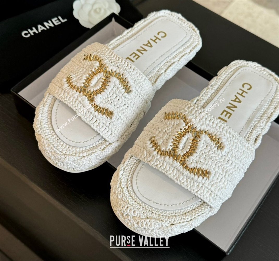 Chanel Raffia Straw Flat Slides Sandal White 2024 0603 (MD-240603069)