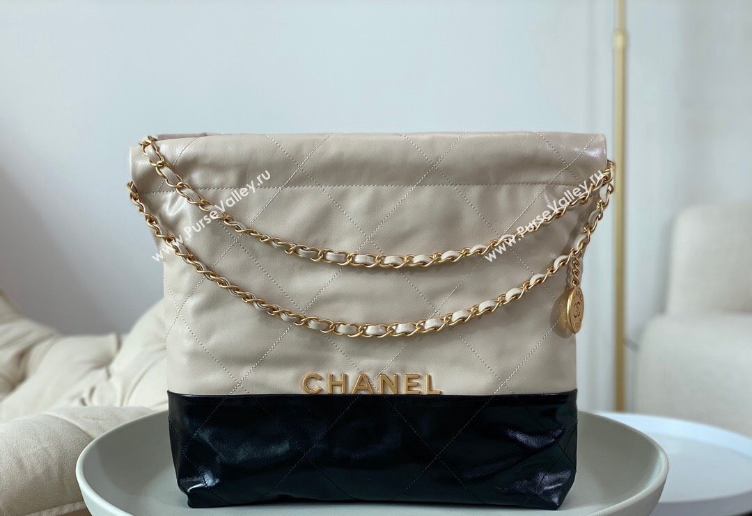 Chanel 22 Shiny Calfskin Patchwork Small Shopping Bag AS3260 Nude/Black 2024 0626 (SM-240626064)