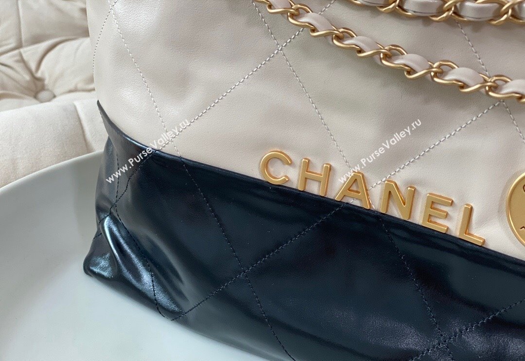 Chanel 22 Shiny Calfskin Patchwork Shopping Bag AS3261 Nude/Black 2024 0626 (SM-240626068)