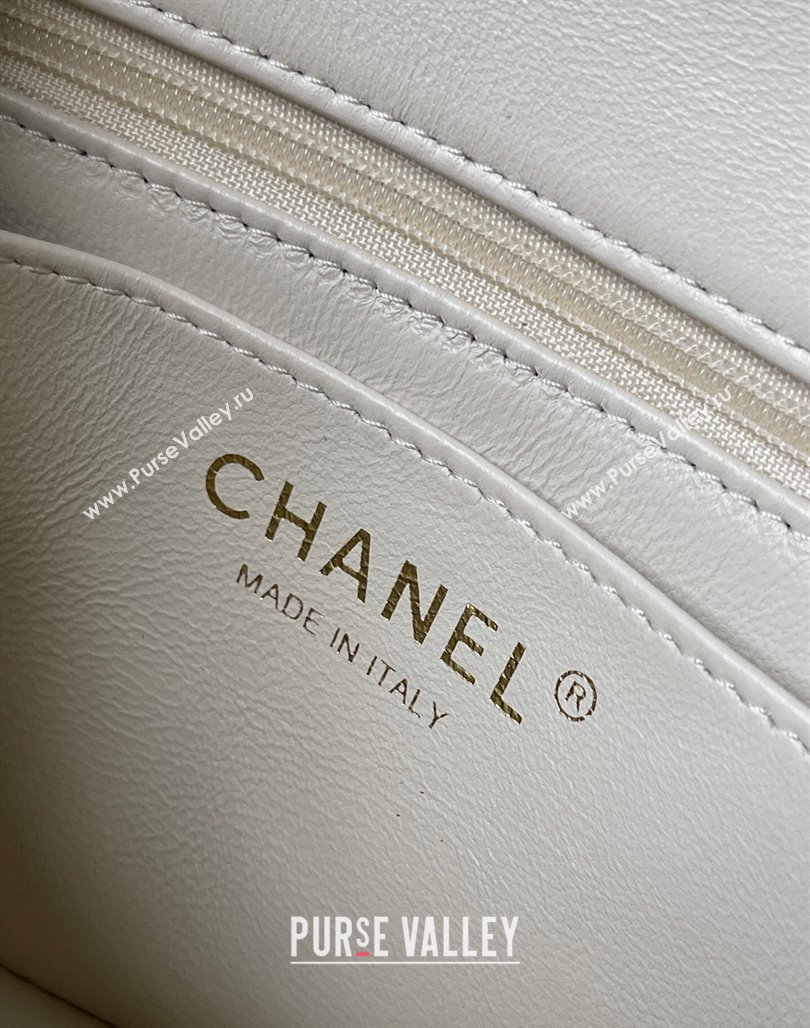 Chanel Patent Calfskin Mini Flap Bag with Top Handle AS2431 White 2024 0626 (yingf-240626120)