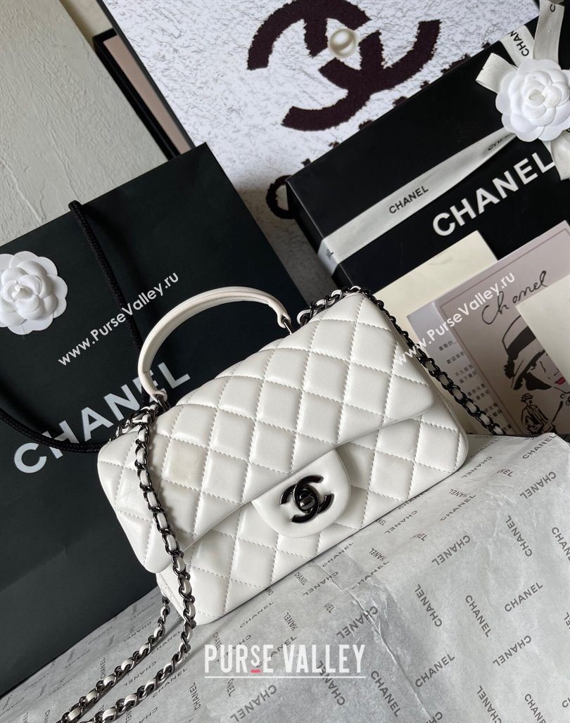 Chanel Lambskin Mini Flap Bag with Top Handle AS2431 White/Black 2024 0626 (yingf-240626119)