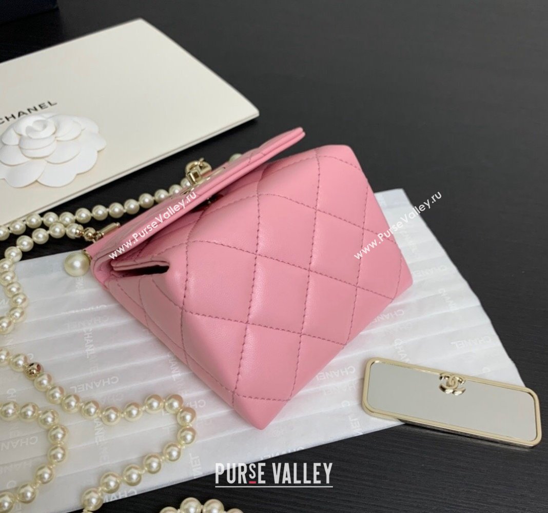 Chanel Lambskin Triangle Clutch with Chain and Pearls Light Pink 2024 AP4006 (yezi-240627033)