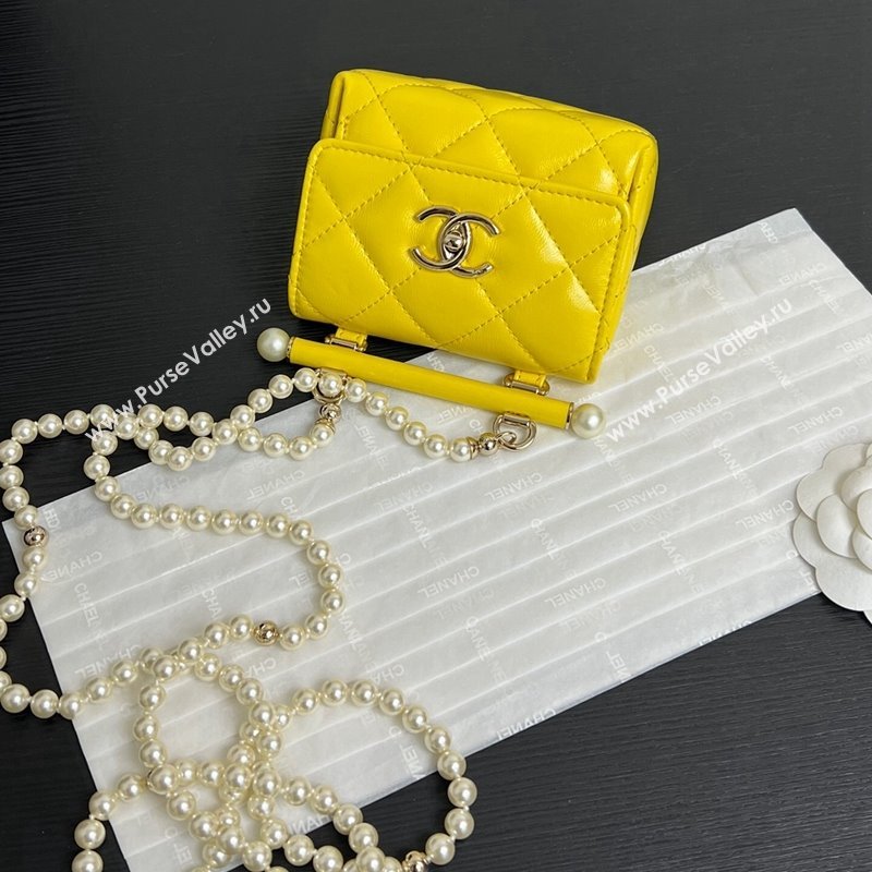 Chanel Lambskin Triangle Clutch with Chain and Pearls Yellow 2024 AP4006 (yezi-240627035)