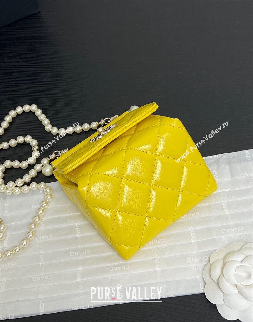 Chanel Lambskin Triangle Clutch with Chain and Pearls Yellow 2024 AP4006 (yezi-240627035)