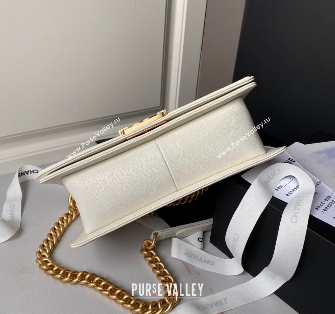 Chanel Grained Shiny Calfskin Medium Boy Handbag White 2024 A67086 (yezi-240627008)