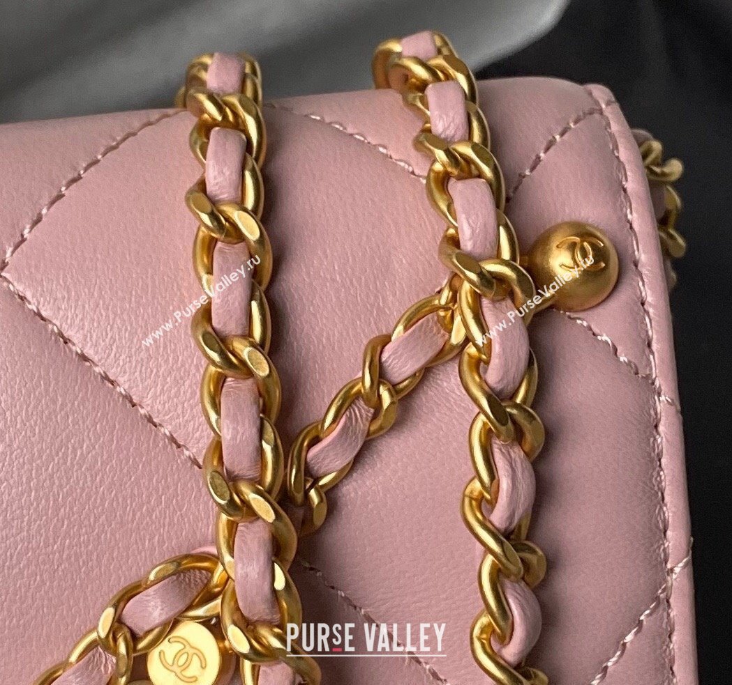 Chanel Shiny Lambskin Small Flap Bag with Pearls AS5011 Light Pink 2024 (yezi-240627059)