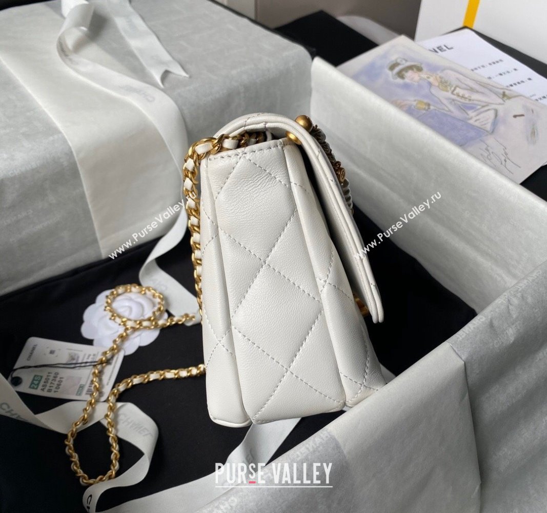 Chanel Shiny Lambskin Small Flap Bag with Pearls AS5011 White 2024 (yezi-240627060)