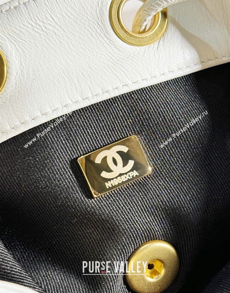 Chanel Lambskin Backpack Bag AS4866 White 2024 (yezi-240627085)