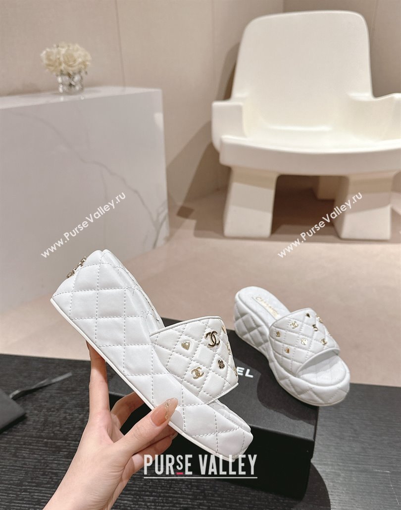 Chanel Lambskin Wedge Slides Sandal 6.5cm with Logo Charm White 2024 0701 (MD-240701112)