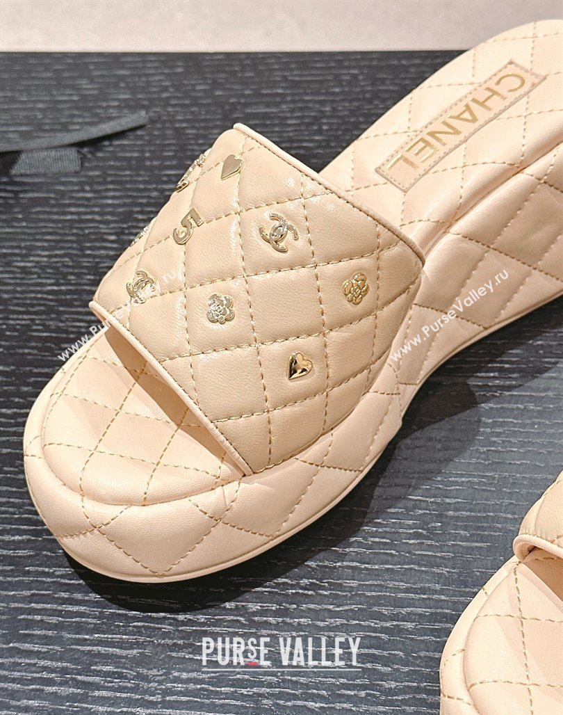 Chanel Lambskin Wedge Slides Sandal 6.5cm with Logo Charm Beige 2024 0701 (MD-240701113)