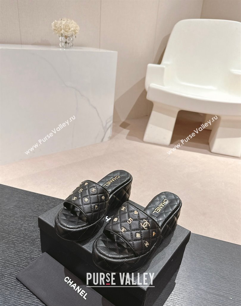 Chanel Lambskin Wedge Slides Sandal 6.5cm with Logo Charm Black 2024 0701 (MD-240701114)