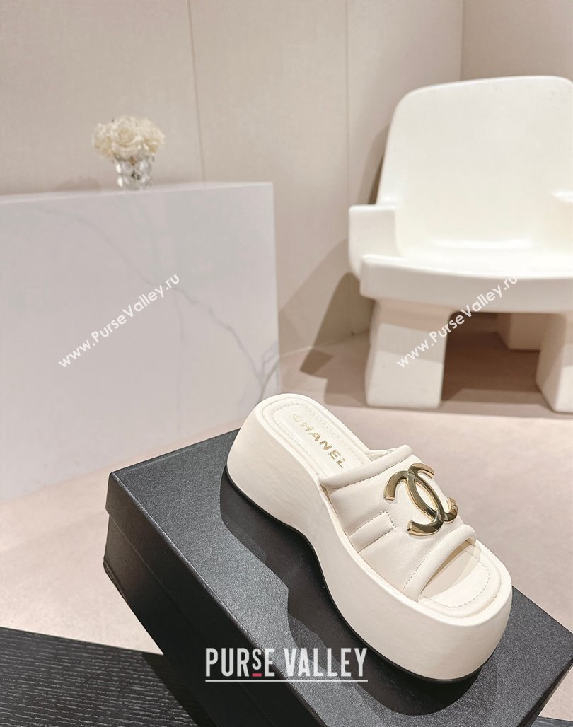 Chanel Lambskin Platform Slides Sandal 7cm with Maxi CC White 2024 0701 (MD-240701117)