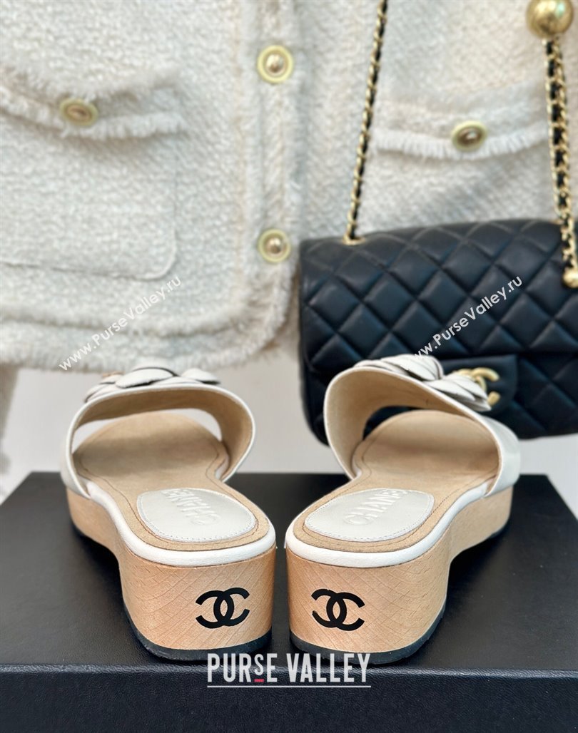 Chanel Calfskin Heel Slides Sandal 4cm with Camellia Bloom White 2024 0701 (MD-240701139)