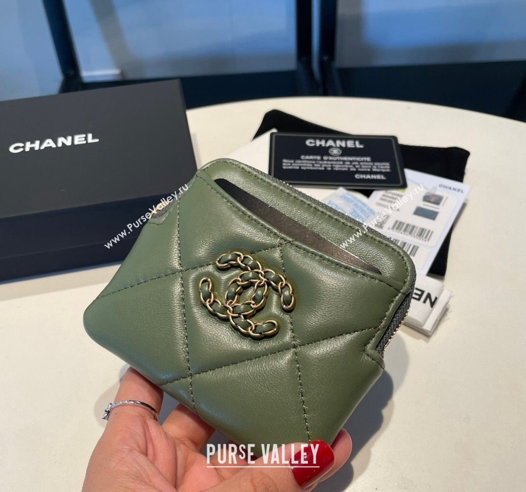 Chanel Shiny Lambskin 19 Zipped Coin Purse Wallet AP2086 Khaki Green 2024 (SSZ-240717064)