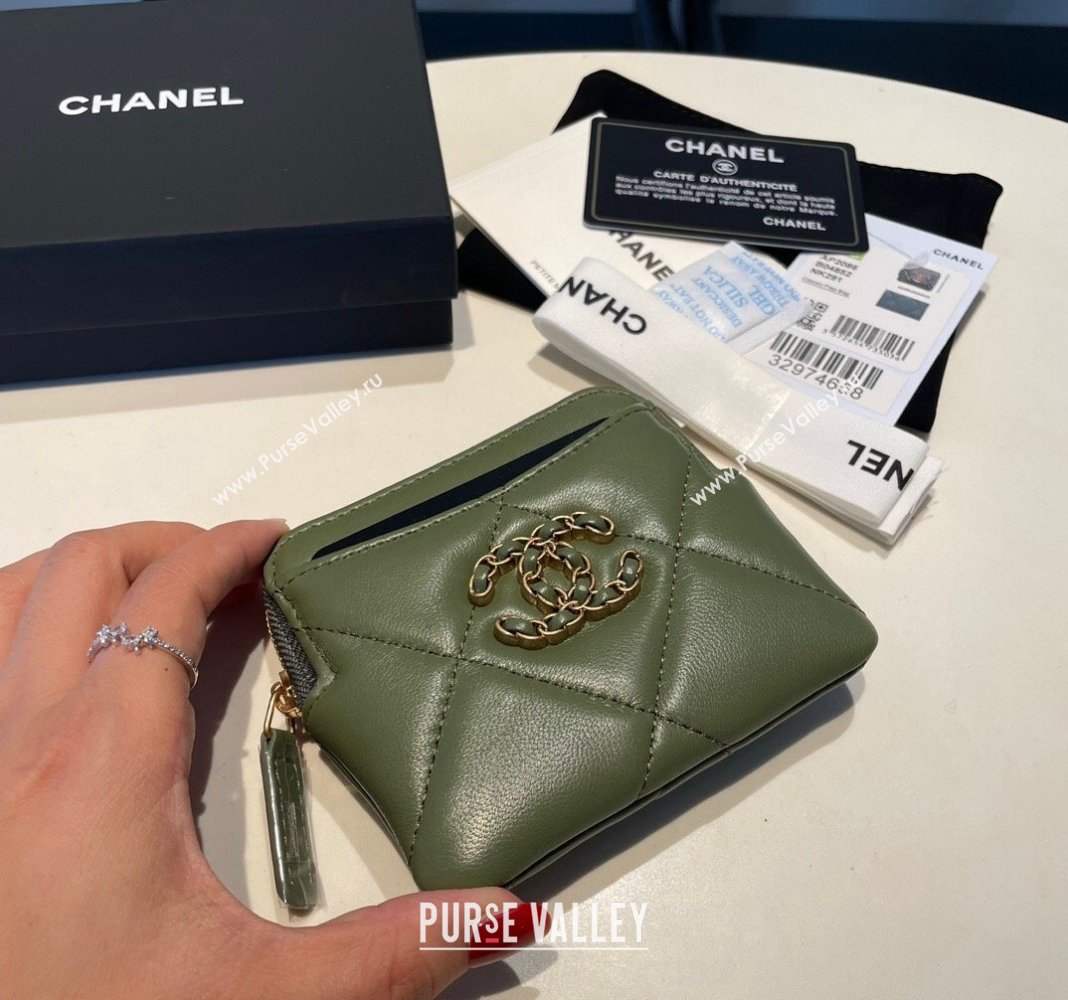 Chanel Shiny Lambskin 19 Zipped Coin Purse Wallet AP2086 Khaki Green 2024 (SSZ-240717064)