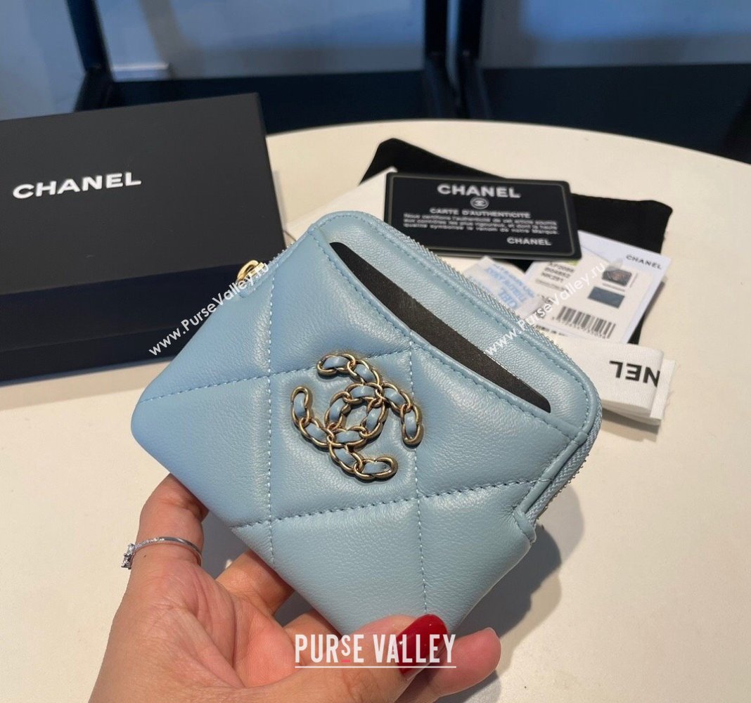 Chanel Shiny Lambskin 19 Zipped Coin Purse Wallet AP2086 Light Blue 2024 (SSZ-240717067)