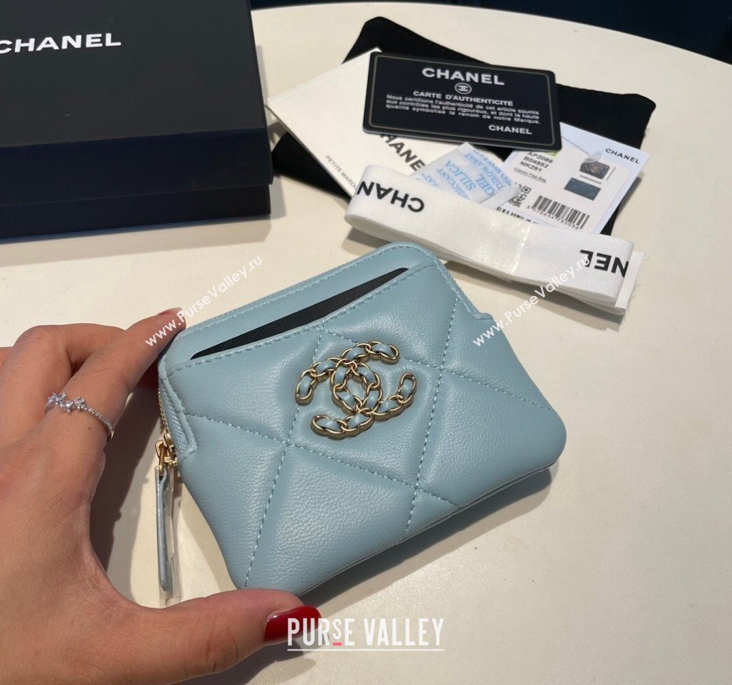 Chanel Shiny Lambskin 19 Zipped Coin Purse Wallet AP2086 Light Blue 2024 (SSZ-240717067)