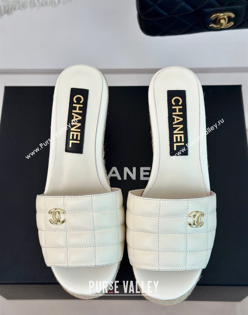 Chanel Quilted Lambskin Wedge Slides Sandal 8cm White 2024 0603 (MD-240722120)