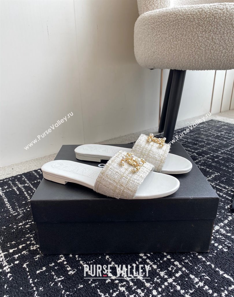 Chanel Tweed Flat Slides Sandal with Chain Pearl CC White 2024 072204 (KL-240722019)