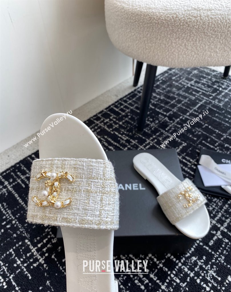 Chanel Tweed Flat Slides Sandal with Chain Pearl CC White 2024 072204 (KL-240722019)